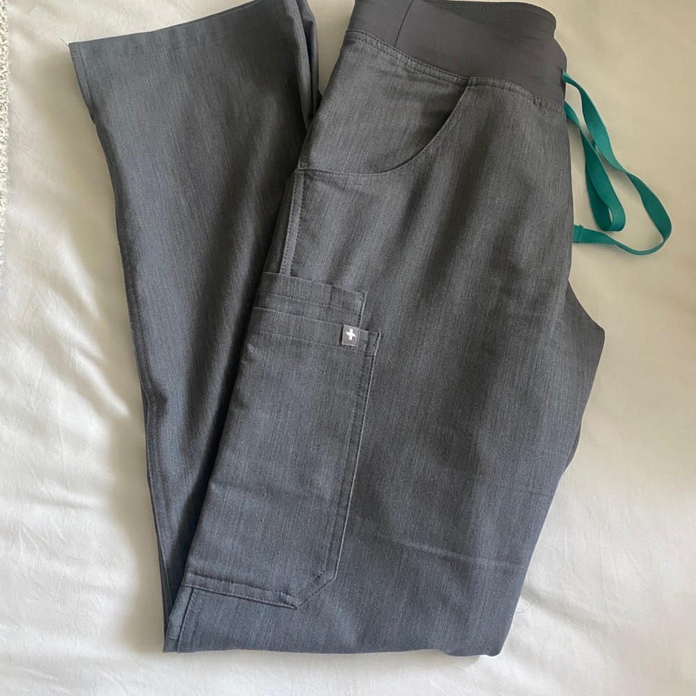 Figs kade cargo scrub pants